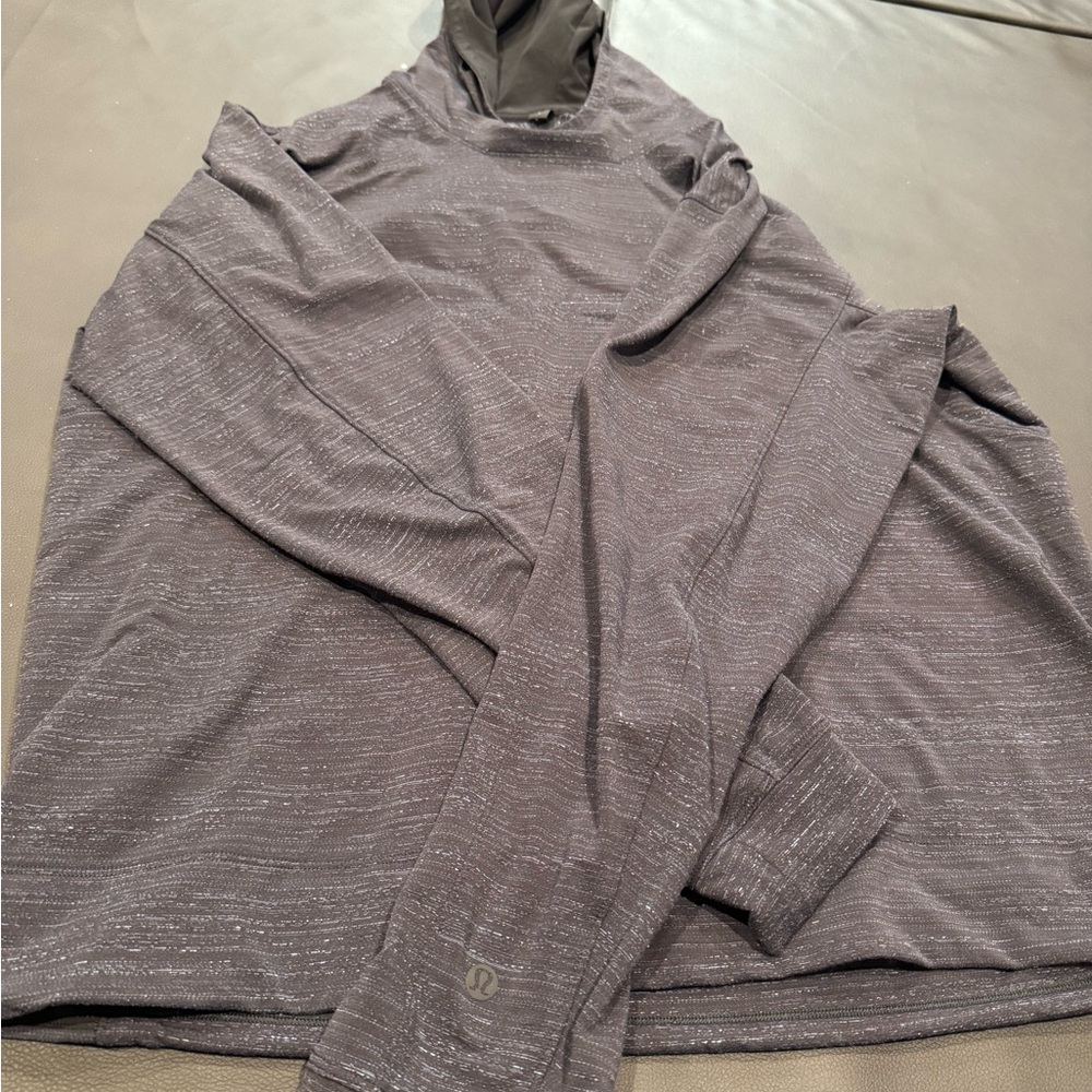 Lululemon Gray Hooded Long Sleeve Top